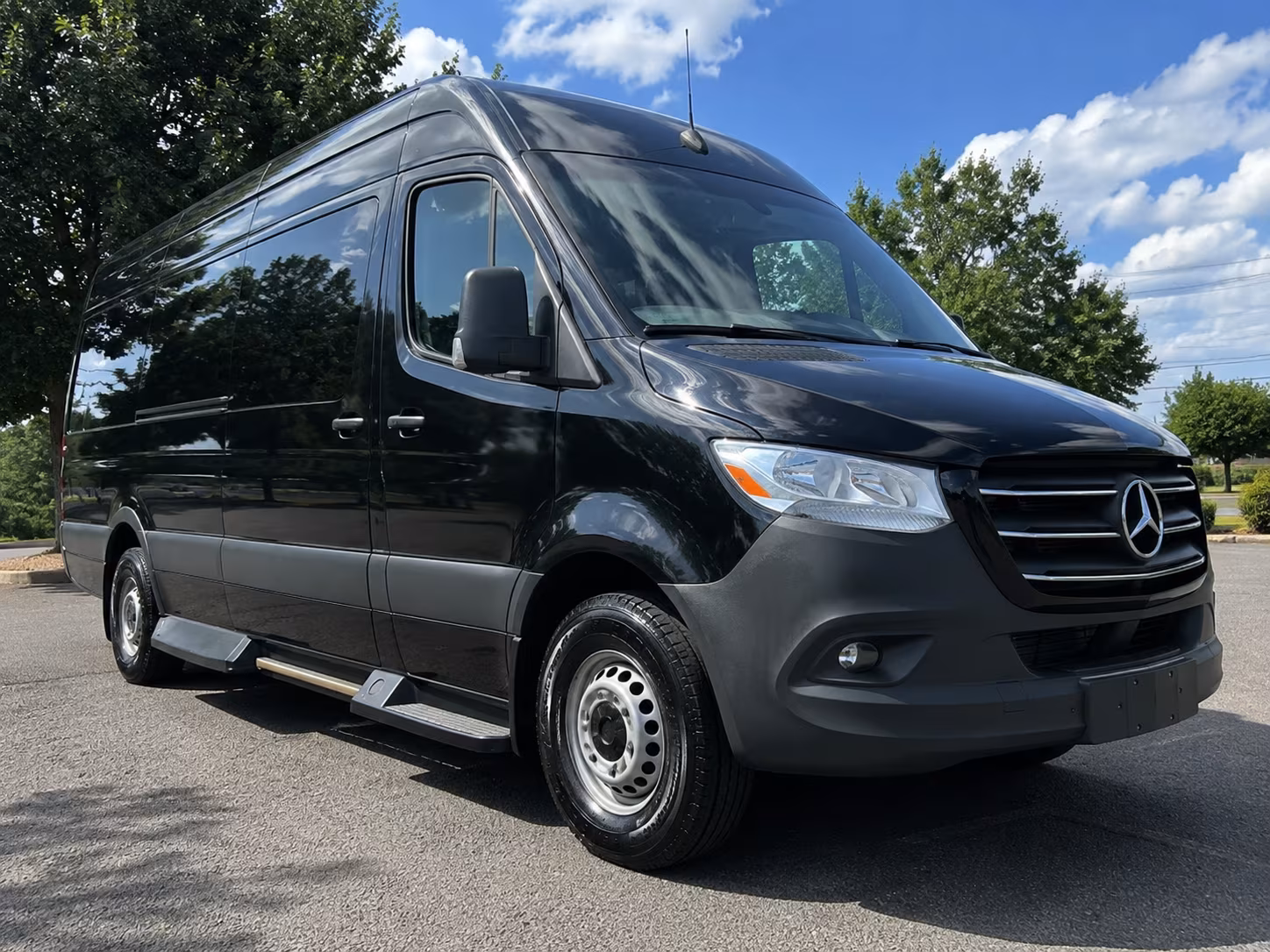 Tulsa Airport Shuttle & Transportation party bus exterior