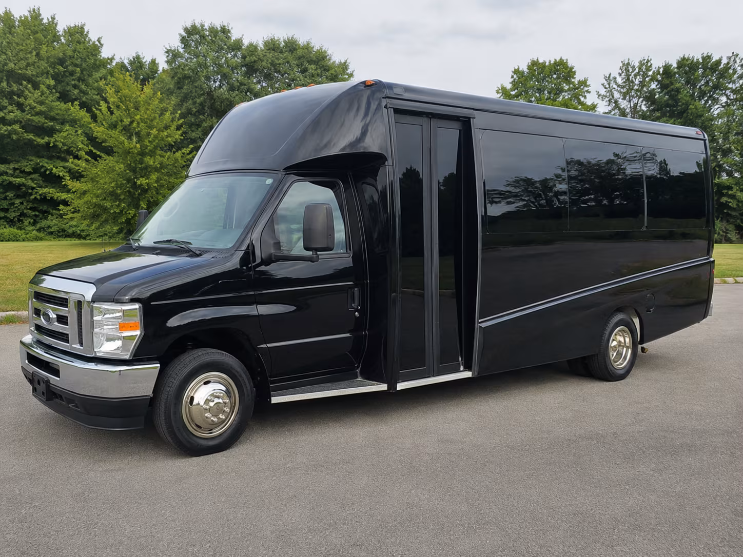 Tulsa Airport Shuttle & Transportation group transportation