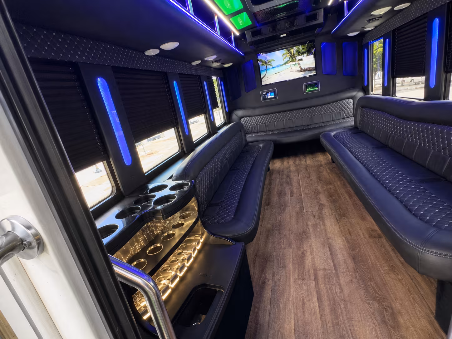 Tulsa Birthday, Sweet 16, & Quinceañera Party Bus Rentals