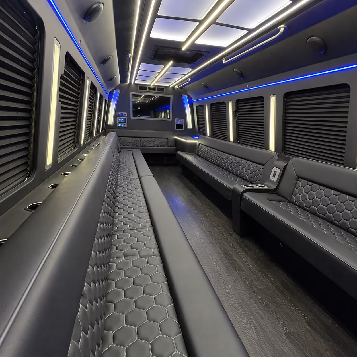 Tulsa Birthday, Sweet 16, & Quinceañera Transportation onboard seating